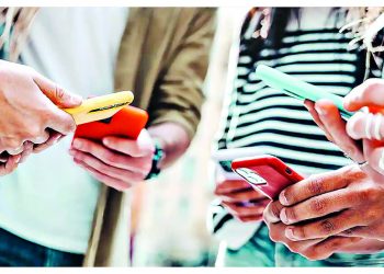 SOCIAL MEDIA: Χρήση με μέτρο ή «μπλόκο»;