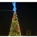 Φωταγωγήθηκε το Χριστουγεννιάτικο δέντρο στα Μελίσσια