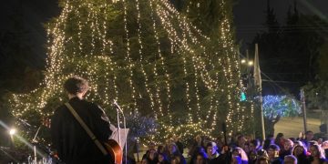 «Λάμψη» γιορτών στον Δήμο με… πρωταγωνιστές τα παιδιά