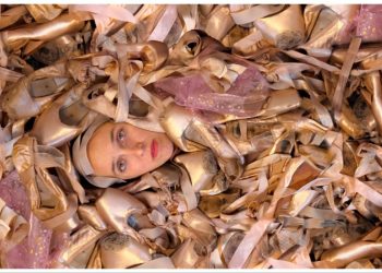  «LAGO: A stand up tragedy»: Μια παράσταση υψηλής αισθητικής και ποιότητας