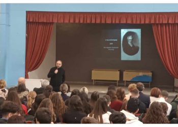 1ο Πειραματικό Λύκειο Αμαρουσίου: «Μάθημα» ιστορίας και βραβεύσεις εκπαιδευτικών για τα 100 χρόνια του