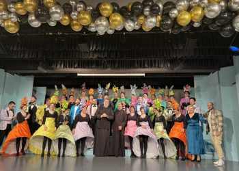 Επετειακή Παράσταση από το «Καμεράνο» για τα 10 χρόνια παρουσίας του