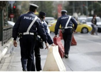 Κυκλοφοριακές ρυθμίσεις σήμερα και αύριο στην Αθήνα για την κηδεία του Κώστα Σημίτη