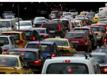 Μεγάλη κυκλοφοριακή συμφόρηση στη λεωφόρο Κηφισού - Έπεσαν χώματα από φορτηγό