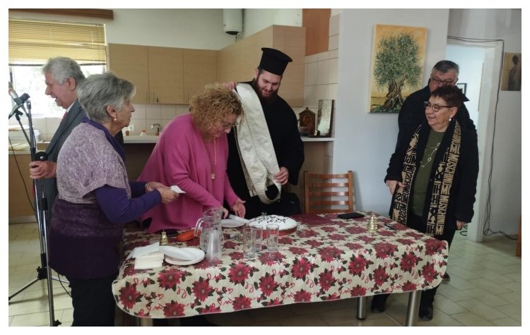 Παρουσία Ν. Κοσμοπούλου τα ΚΑΠΗ του Δήμου έκοψαν την πίτα τους