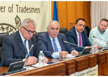 Ο Μ. Βορίδης στο ΔΣ του ΕΕΑ: Τι είπε για 13ο-14ο μισθό, για περαιτέρω μειώσεις τραπεζικών χρεώσεων, για στήριξη του επιχειρείν