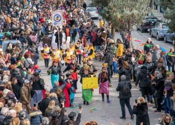 Καρναβαλική παρέλαση και ξέφρενο αποκριάτικο πάρτι στη Νέα Ιωνία