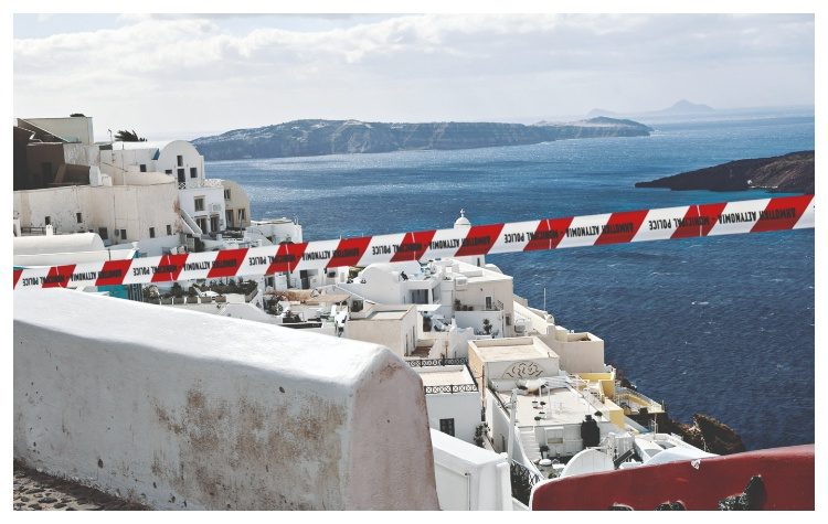 Σαντορίνη: Η αγωνία κορυφώνεται