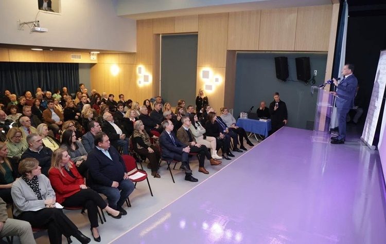 Άδωνις Γεωργιάδης από Ν. Ψυχικό: Συνταγογράφηση της θεραπευτικής κολύμβησης σε ασθενείς με καρκίνο