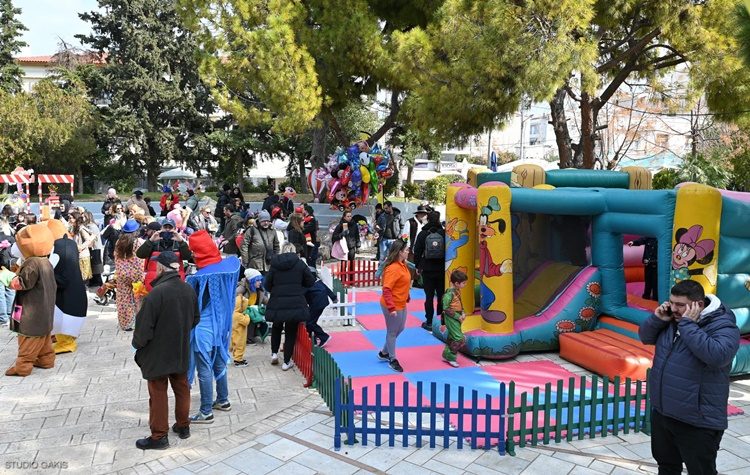 Ξέφρενο Καρναβάλι στην Πλατεία Ελευθερίας στο Νέο Ψυχικό