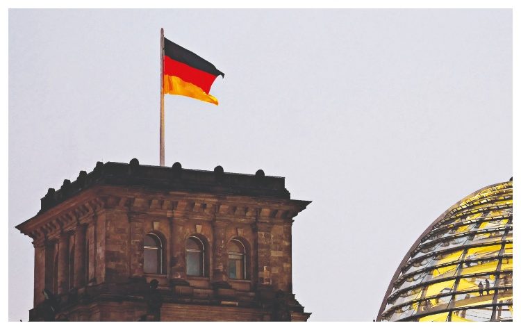 Γερμανικές Εκλογές: Στις κάλπες με την Ευρώπη να αγωνιά για το μέλλον