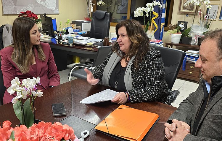 Συνάντηση Κ. Μαϊχόσογλου - Σ. Ζαχαράκη: «Ανάγκη ενίσχυσης και επέκτασης δράσεων κοινωνικής πολιτικής»