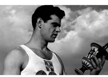 «Έφυγε» ο θρυλικός Γιώργος Ρουμπάνης