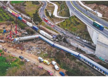 Η τραγωδία των Τεμπών: Στρεβλώσεις, αποπροσανατολισμοί αλλά και επικοινωνιακή διαχειριστική ανικανότητα