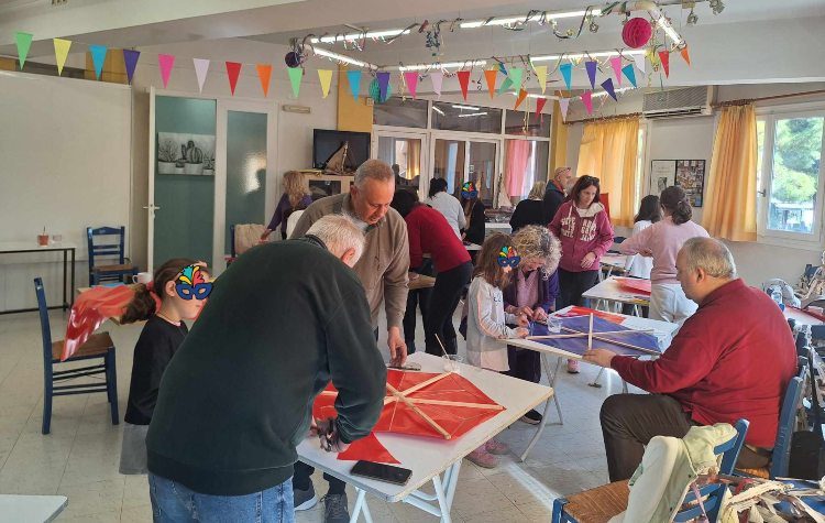 Έτοιμοι οι χαρταετοί του Ιωνικού Συνδέσμου να πετάξουν και φέτος