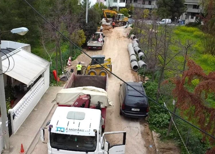 Συνεχίζεται η αντιπλημμυρική θωράκιση της περιοχής Αγίας Φιλοθέης Αμαρουσίου