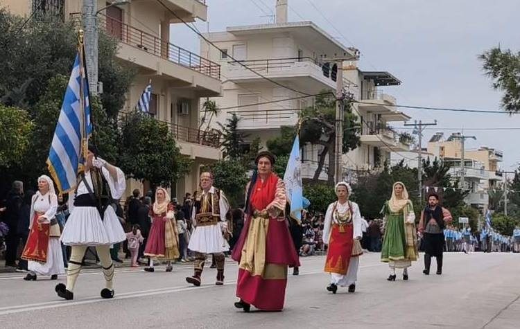 Στα γαλανόλευκα Χολαργός και Παπάγου για την 25η Μαρτίου