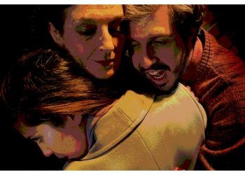 «MAZI» στο θέατρο Altera Pars με ερμηνείες που συγκινούν