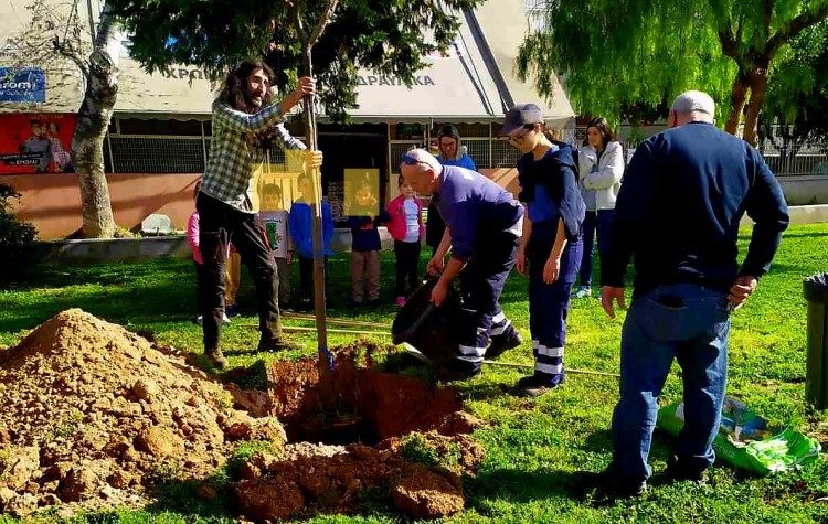 Περιβαλλοντικό «μάθημα» του Δήμου σε νήπια
