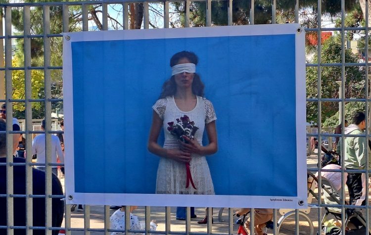 «Μικρές αφηγήσεις γένους θηλυκού» στην κεντρική πλατεία