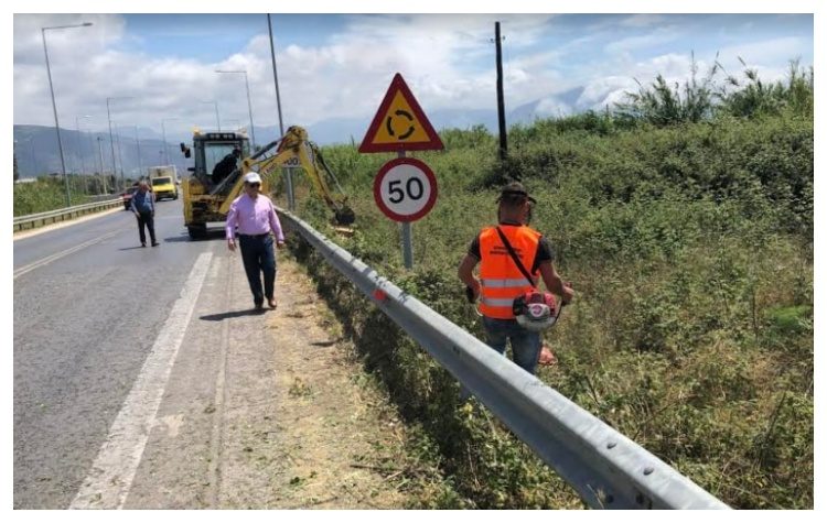 ΥΠΕΣ: Κατανομή 15,5 εκατ. € σε Δήμους για καθαρισμό οδικού δικτύου αρμοδιότητας Περιφερειών