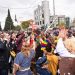 Καρναβάλι 2025: Πλημμύρισε από μικρούς και μεγάλους καρναβαλιστές η Λεωφόρος Δεκελείας