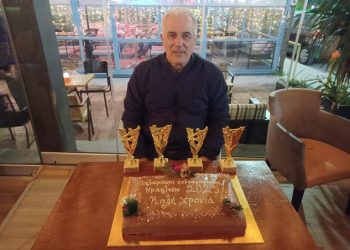 Ηράκλειο: Οι παλαίμαχοι ποδοσφαιριστές έκοψαν την πίτα τους