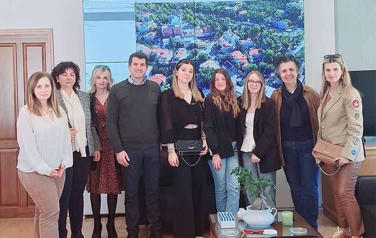 Σχολεία του Δήμου & Erasmus+: Πρόγραμμα επιμόρφωσης… αλά γαλλικά