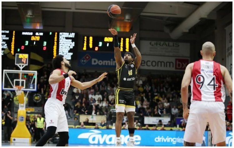 BASKET LEAGUE: Ηττήθηκε από τον Ολυμπιακό, «ζεσταίνεται» εν όψει πλέι-άουτ το Μαρούσι