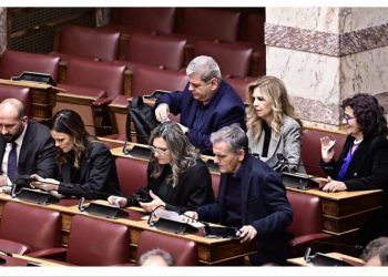 Ερώτηση βουλευτών «Νέας Αριστεράς»: «Να καταργηθεί ο νόμος Βορίδη» στην αυτοδιοίκηση