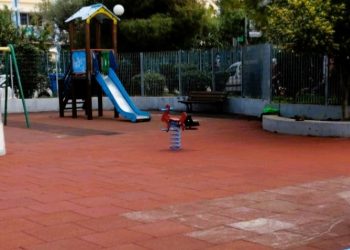 Επαναλειτουργεί η παιδική χαρά στην οδό Τέλλου Άγρα