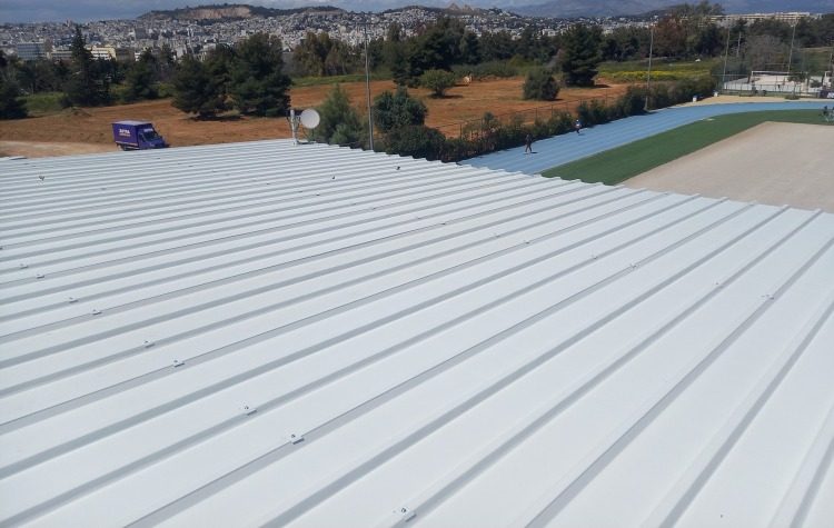 «Λίφτινγκ» στην οροφή του «Σαλούν»