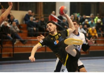 EHF EUROPEAN CUP: «Σκόρπισε» την Ίζβιντατς και έβαλε βάσεις πρόκρισης στον τελικό η ΑΕΚ