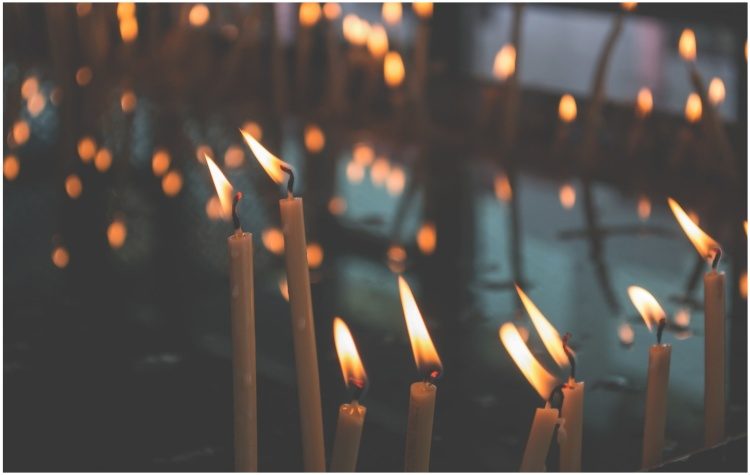 Ανάσταση: Ο λαός απέναντι στην ιντελιγκέντσια