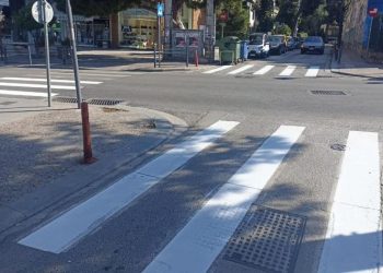 Διαγραμμίσεις διαβάσεων πεζών από τον Δήμο