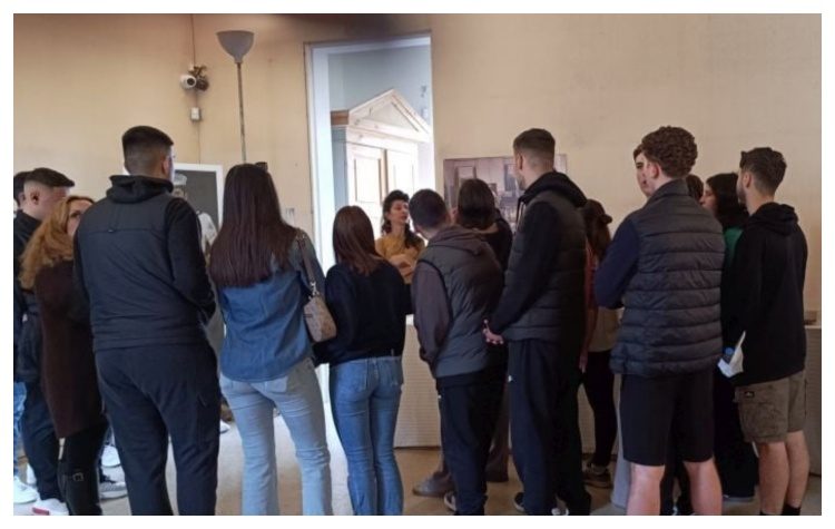 3o Λύκειο Αμαρουσίου: Περιήγηση της Β’ τάξης σε πολιτιστικά τοπόσημα, με πρωτοβουλία του Δήμου