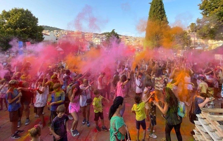 «Φεστιβάλ Χρωμάτων» στου Παπάγου