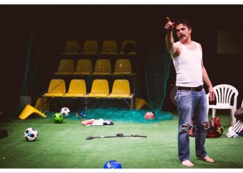 «Football - Το παιχνίδι της ανθρωπότητας» του Θανάση Τριαρίδη στο Θέατρο Olvio