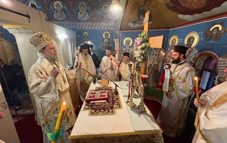 Πανηγυρικός Εσπερινός στο παρεκκλήσι της Ζωοδόχου Πηγής στο Άλσος της Νέας Φιλαδέλφειας