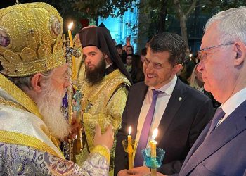 Παρουσία του Προέδρου της Δημοκρατίας η συνάντηση των τριών Επιταφίων στο κέντρο της Κηφισιάς