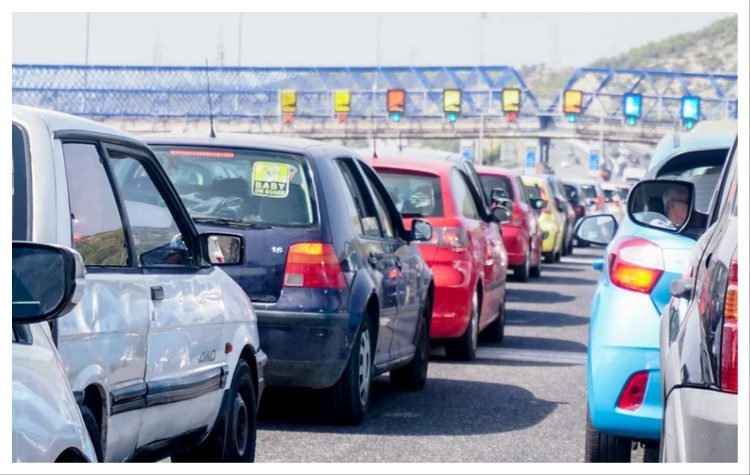 Πάσχα: Χιλιάδες «αποδράσεις»