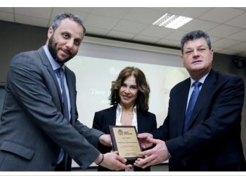 Tα Βριλήσσια τίμησαν τη μνήμη του Τάκη Βουγιουκλάκη