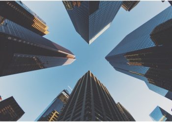 Χρονογράφημα: Οι πολυεθνικές εταιρείες των Ανάκτων