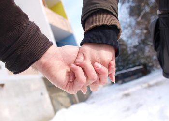 Αποσυνδέοντας σεξουαλική οικειότητα και γάμο