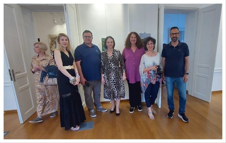 Εκπροσώπηση του Δήμου Αμαρουσίου στα εγκαίνια της εντυπωσιακής έκθεσης φωτογραφίας του Ομίλου Oikodetectives 2024-2025 του 1ου Πειραματικού Γυμνασίου Αμαρουσίου