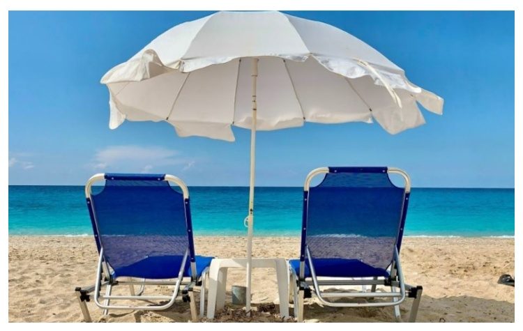 Ξεκινούν οι αιτήσεις για 300.000 vouchers κοινωνικού τουρισμού της ΔΥΠΑ