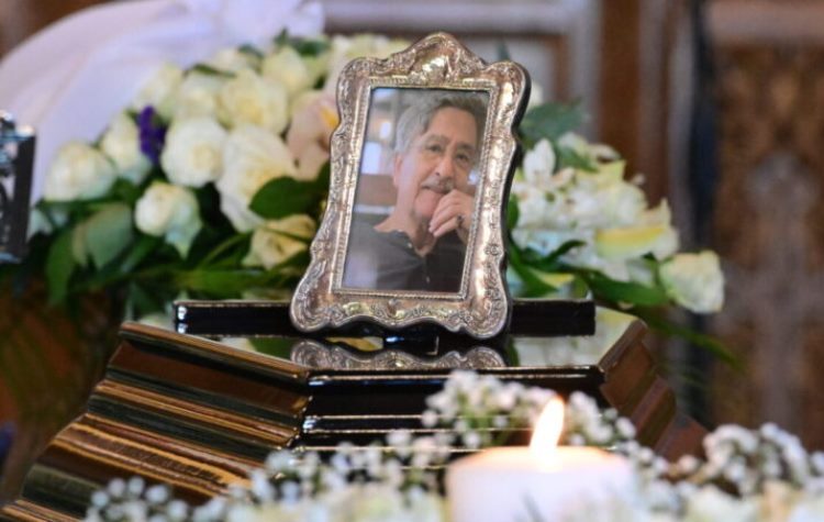 Νίκος Γαλανός: «Τελευταίο αντίο» στο Κοιμητήριο Παπάγου