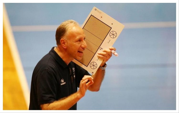 VOLLEY LEAGUE: Ο Νίκος Ζαλμάς επέστρεψε στο τιμόνι του ΑΟΠ Κηφισιάς