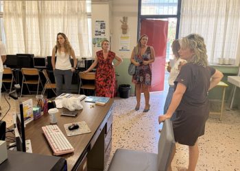 Αυτοψία στο 4ο και στο 8ο Δημοτικό Νέας Φιλαδέλφειας