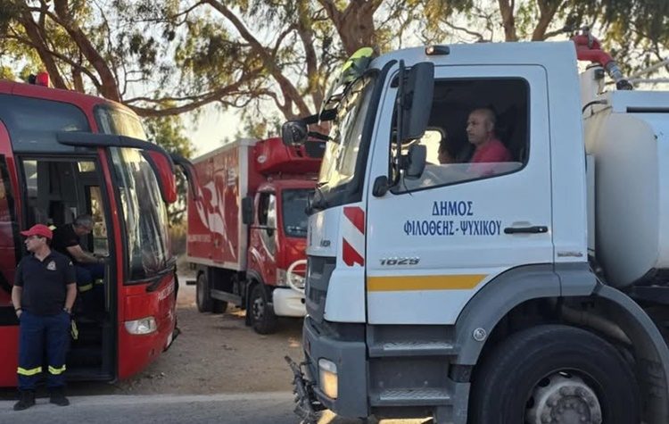 Συνδρομή του Δήμου στην κατάσβεση της πυρκαγιάς στην Παλαιά Φώκαια